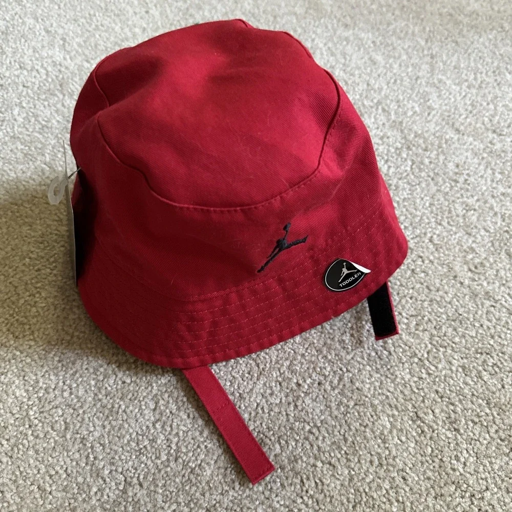 NIKE AIR JORDAN‎ Bucket Hat With Straps, Infant/Toddler Size 2T/4T Gym Red